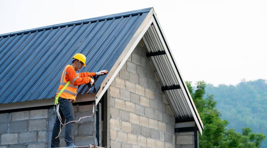 Professional residential roofers in Viola, IL